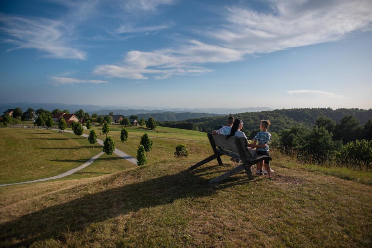 Holiday Home Ernest Zelezni With Hot Tub Ivancna Gorica Esterno foto
