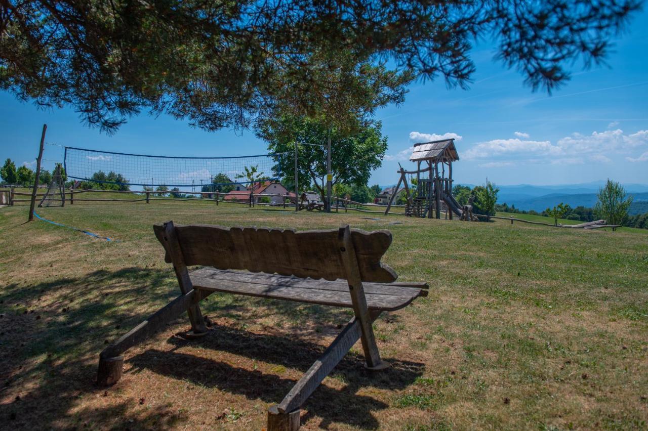 Holiday Home Ernest Zelezni With Hot Tub Ivancna Gorica Esterno foto
