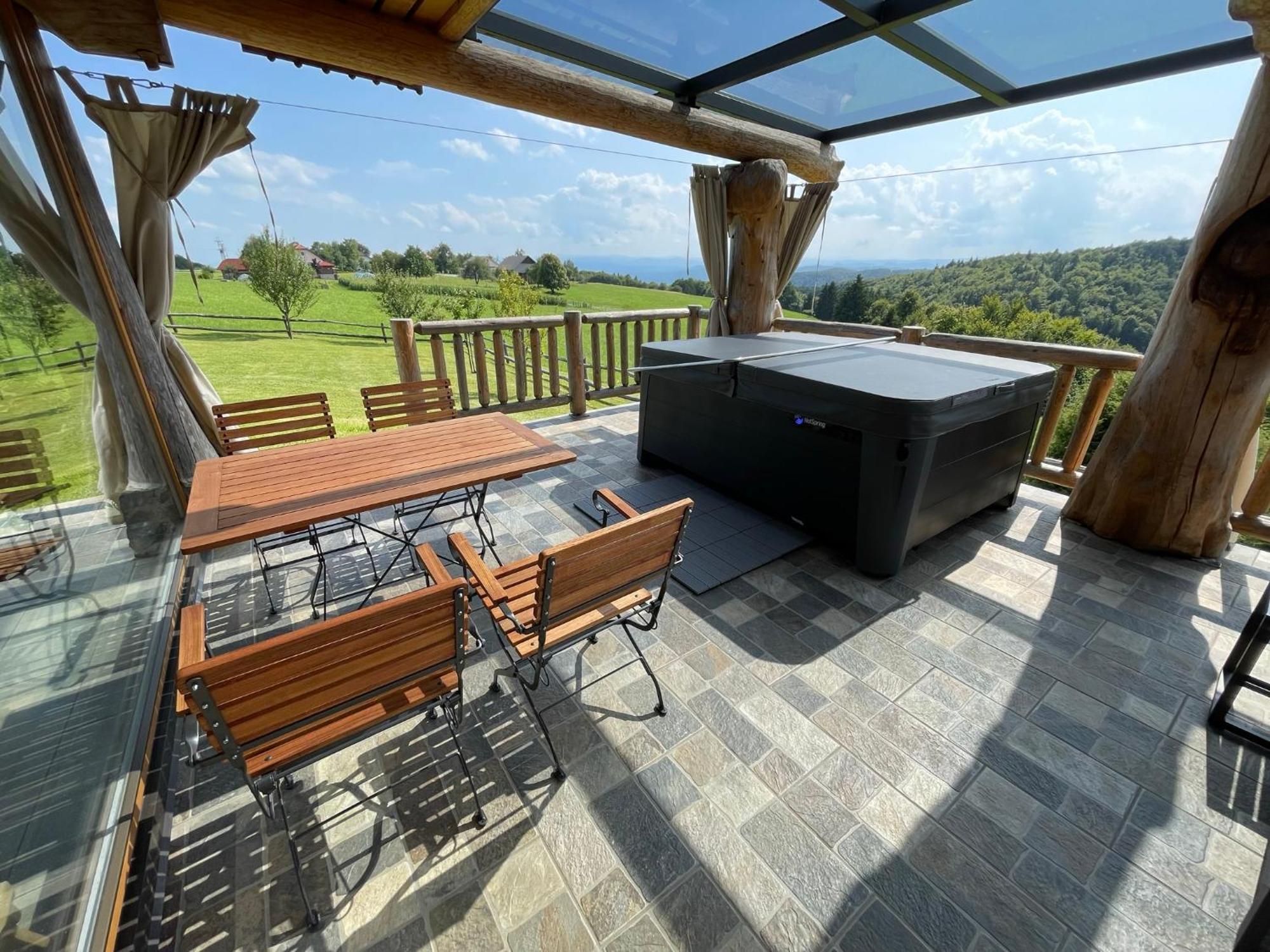 Holiday Home Ernest Zelezni With Hot Tub Ivancna Gorica Esterno foto